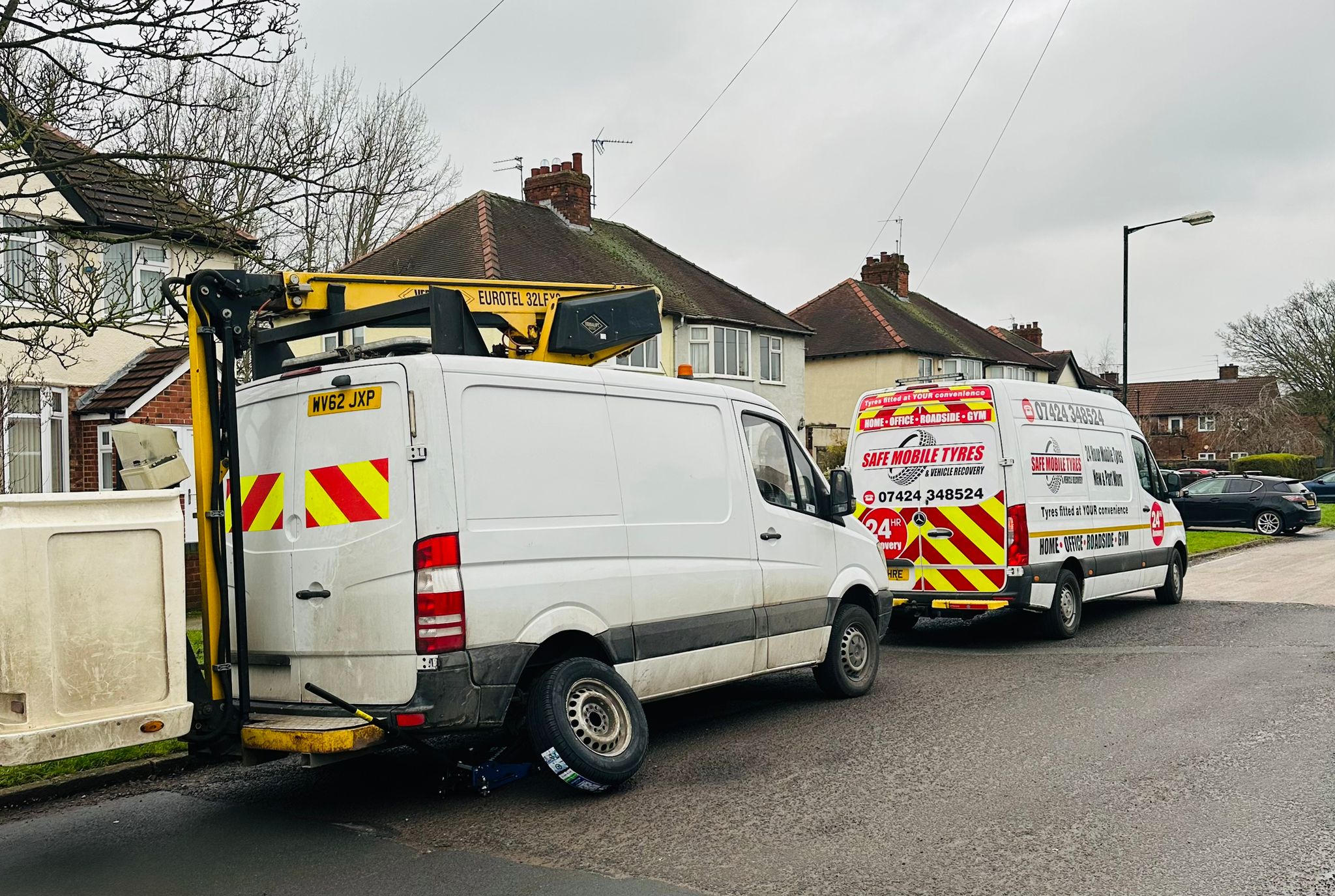 On-site mobile tyre fitting
